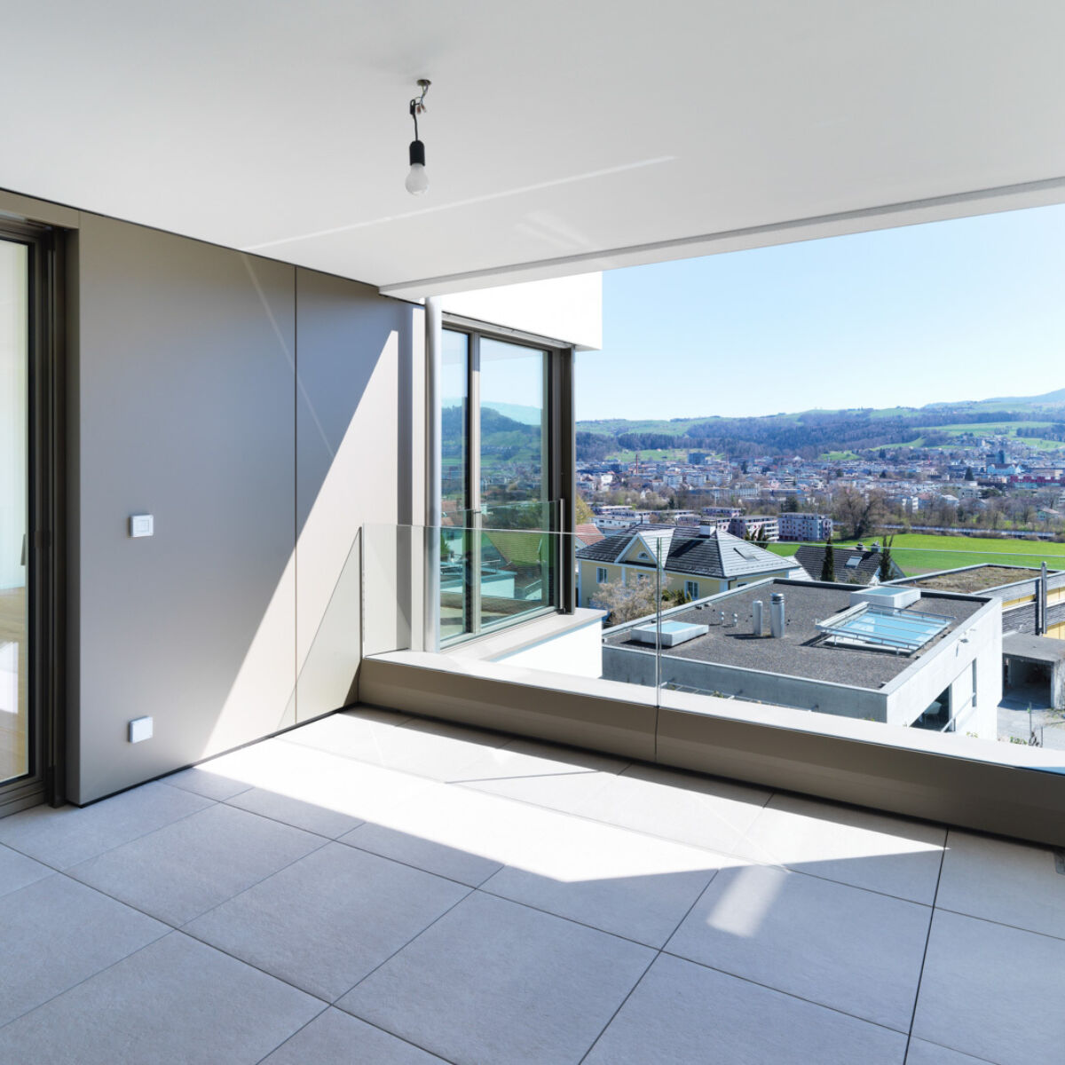 B 8064363 A web1600px